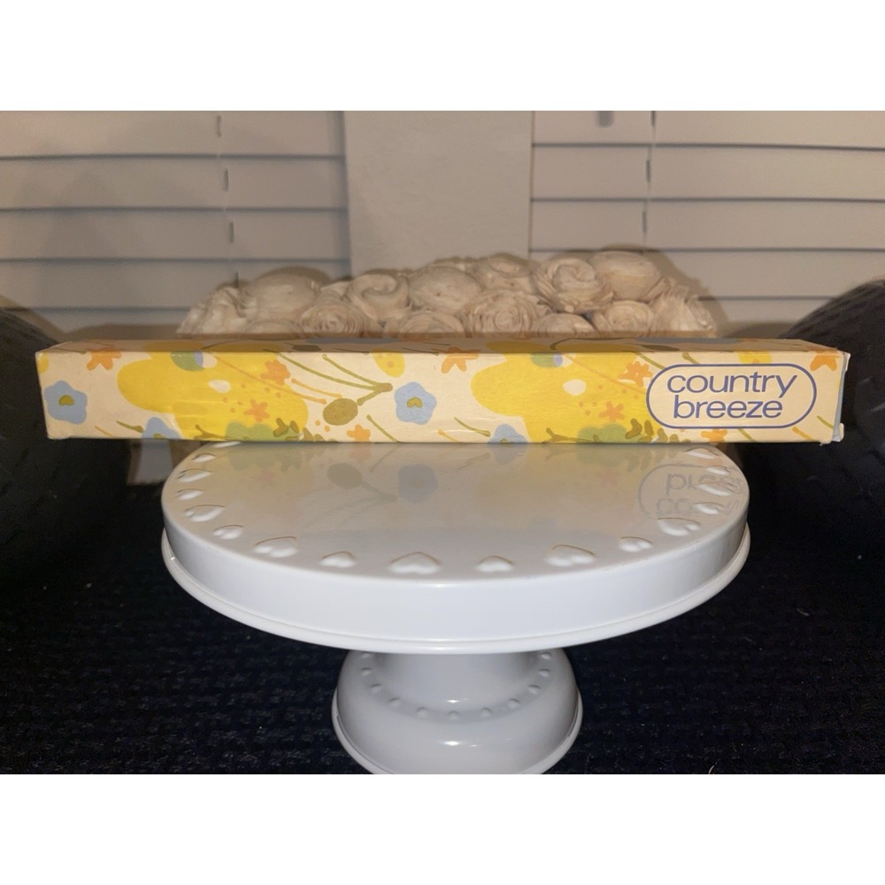Vintage Avon Country Breeze Drawer Lining Paper - New‎ in Box  1980 6' X 13"